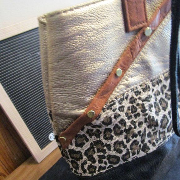 Payless Shoesource Vinyl Cheetah Print Purse - Picture 5 of 8